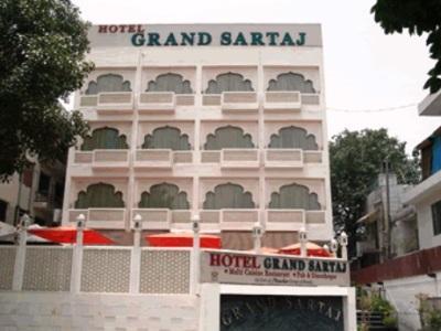 Hotel Grand Sartaj New Delhi Buitenkant foto